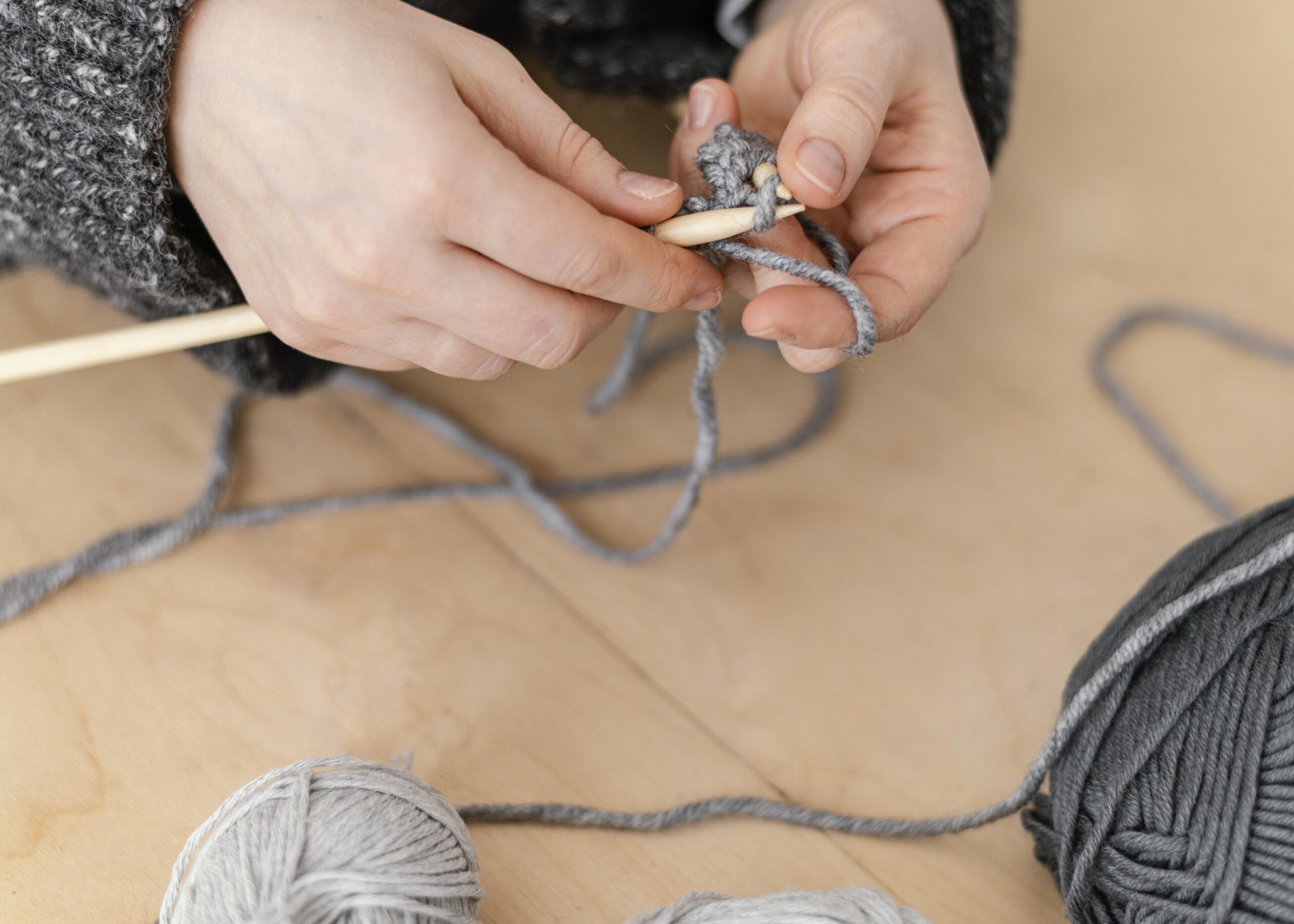 How Do You Make a Slip Knot for Knitting?